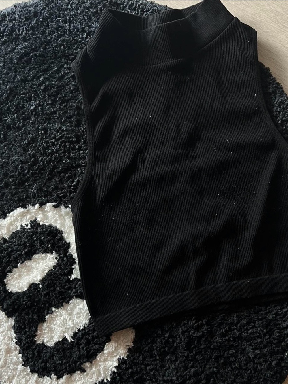 Black Ribbed Mock Neck Crop Top - Women's